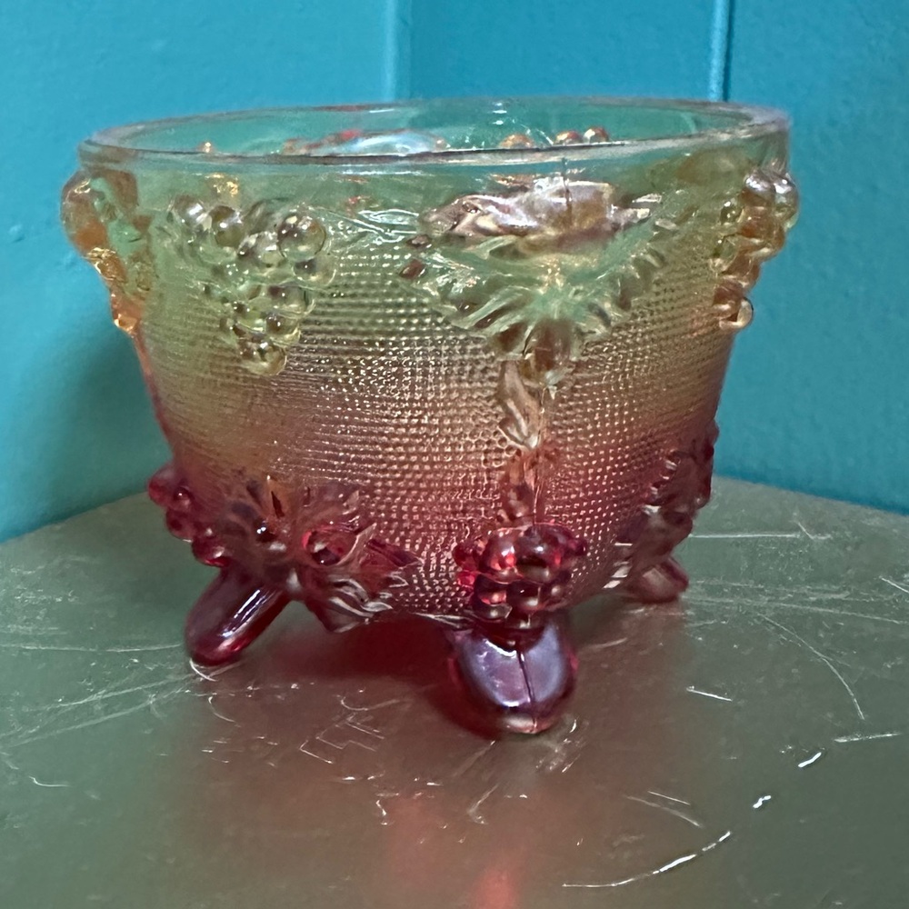 Antique Amberina Glass Bowl – Stunning Victorian Era Collectible